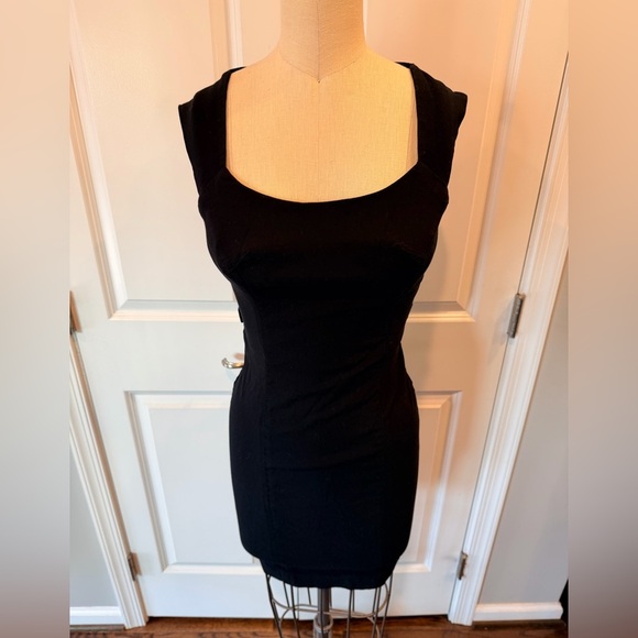 XOXO Dresses & Skirts - Black Bodycon Mini Dress Size 4 Sleeveless Little Black Dress